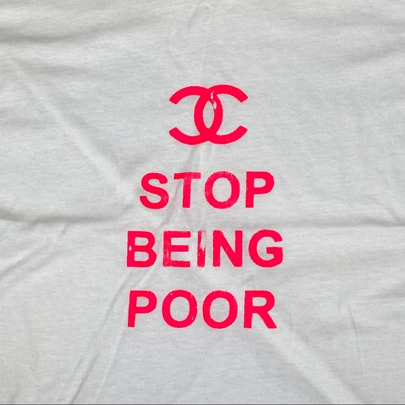 Y2K inspired graphic tee - Picture 3 of 5